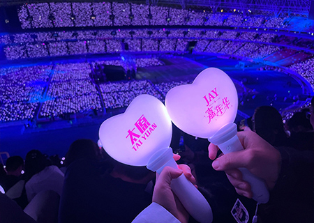 MILE米乐透明屏和荧光棒引爆周杰伦太原演唱会（第三场）